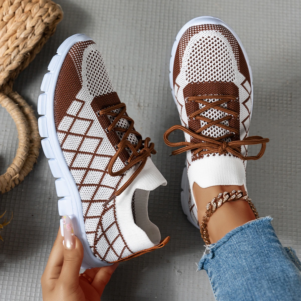 Baskets en tricot pour femmes, - Knit Fabric Lace Up Sneakers avis et prix